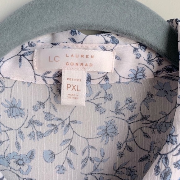 Lauren Conrad top size XLP - Picture 8 of 8